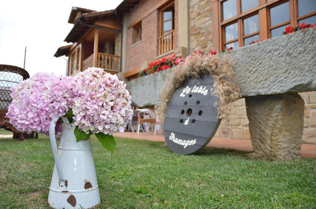 Hotel Casona De Tresali Argüero Esterno foto
